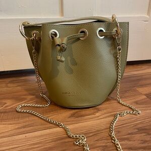 🌵Anna Paola Green Leather Bucket Bag Crossbody Gold Hardware